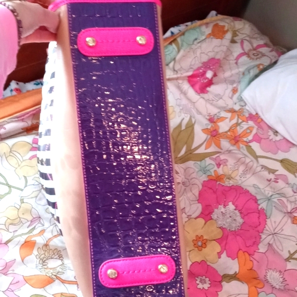 💖💜Most Treasured HENRI BENDEL Bag in my Collection💖💜 Rare and Lovely! - Picture 9 of 15